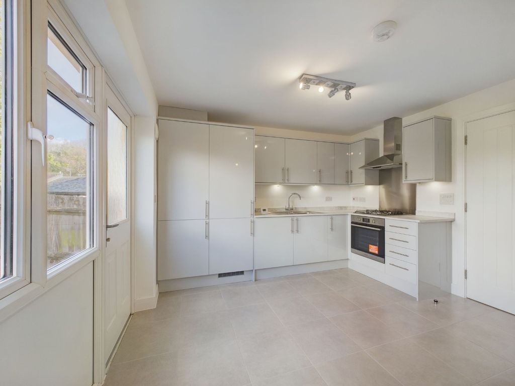 3 bed terraced house for sale in Boundary Way, Watford, Hertfordshire
