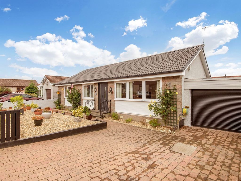 3 bed detached bungalow for sale in Bankton Park, Kingskettle KY15 Zoopla