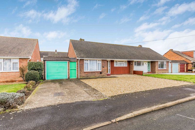 2 bed semidetached bungalow for sale in Priors Close, Southbourne