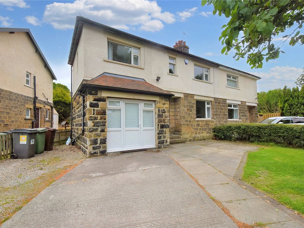 4 bed semidetached house for sale in Park Road, Guiseley, Leeds, West