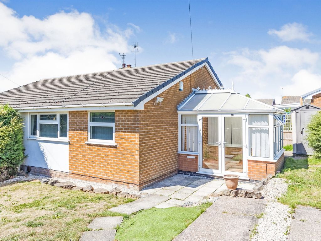 2 bed detached bungalow for sale in Nightingale Crescent, Selston