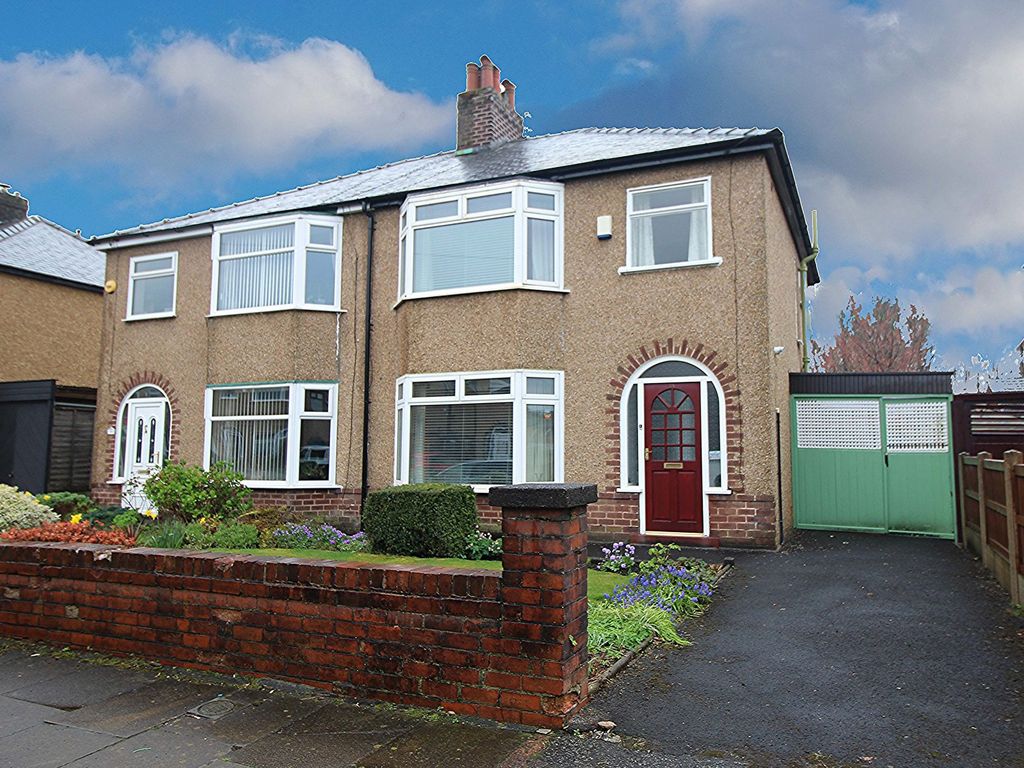 3 bed semidetached house for sale in Feniscliffe Drive, Blackburn BB2