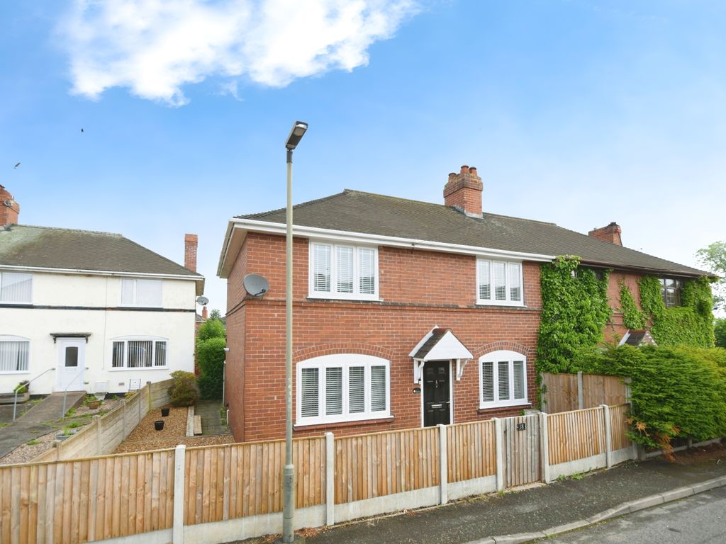4 bed semidetached house for sale in The Woodlands, Langwith