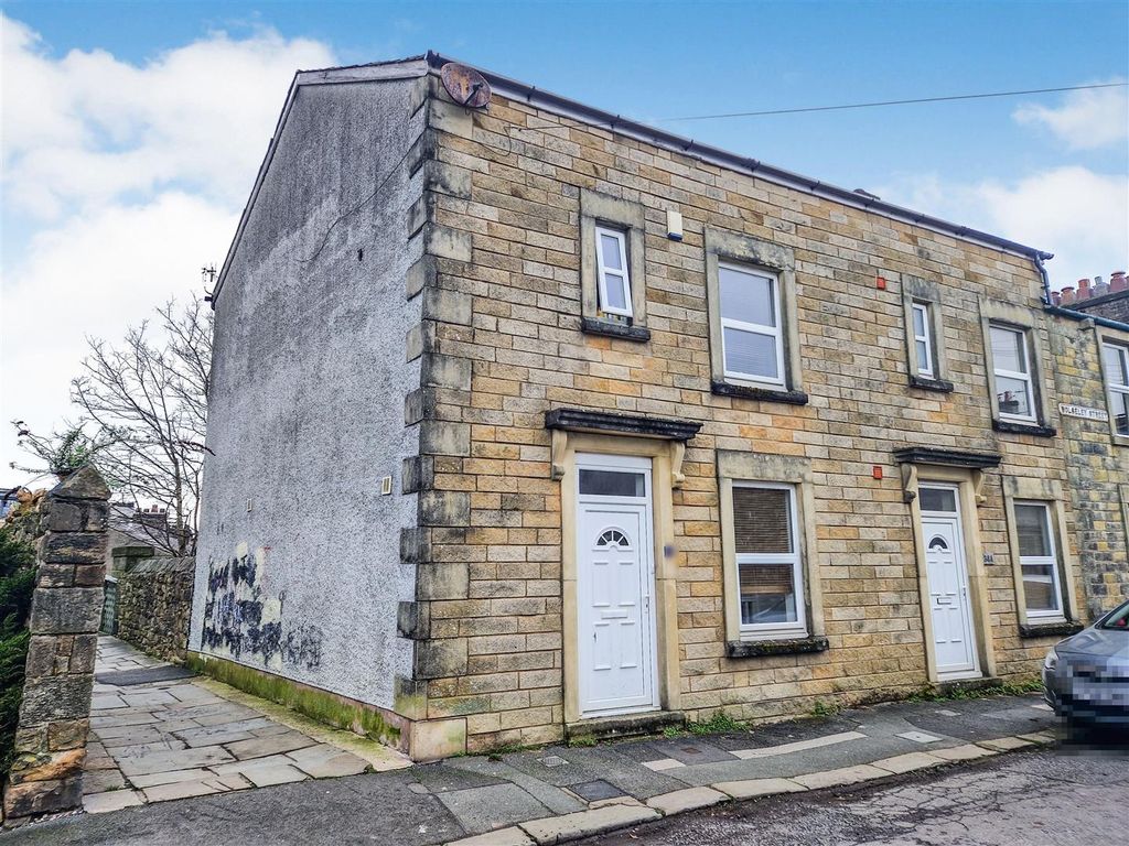 4 bed end terrace house for sale in Wolseley Street, Lancaster LA1 Zoopla