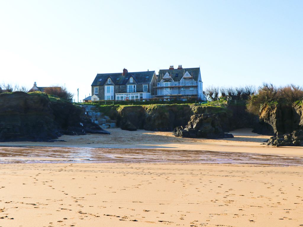 4 bed flat for sale in Trevone, Padstow PL28, £1,000,000 Zoopla