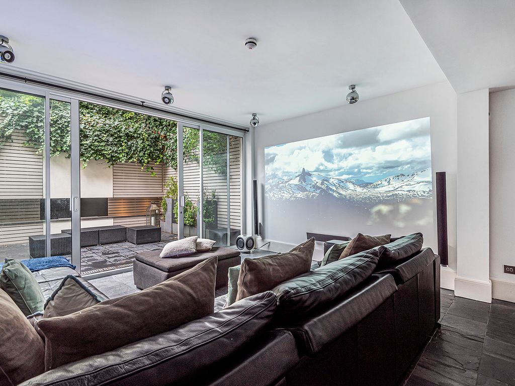 4 bed terraced house to rent in Sydney Street, Chelsea, London SW3 Zoopla