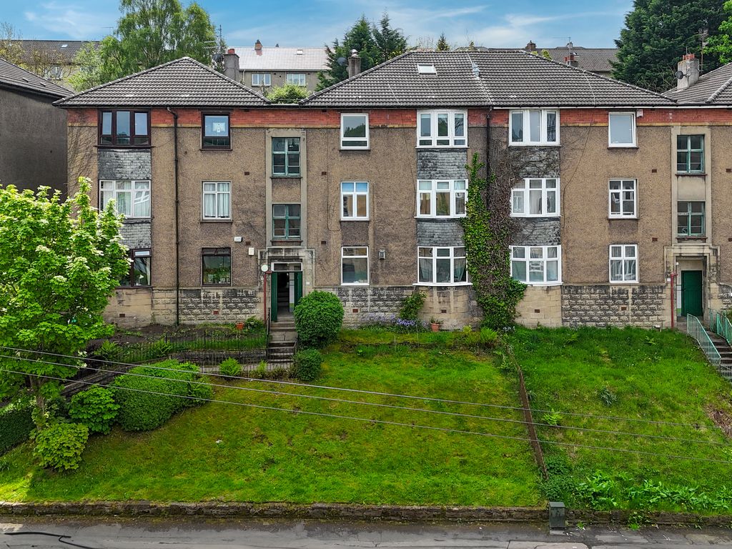 3 bed flat for sale in Dorchester Avenue, Kelvindale, Glasgow G12, £