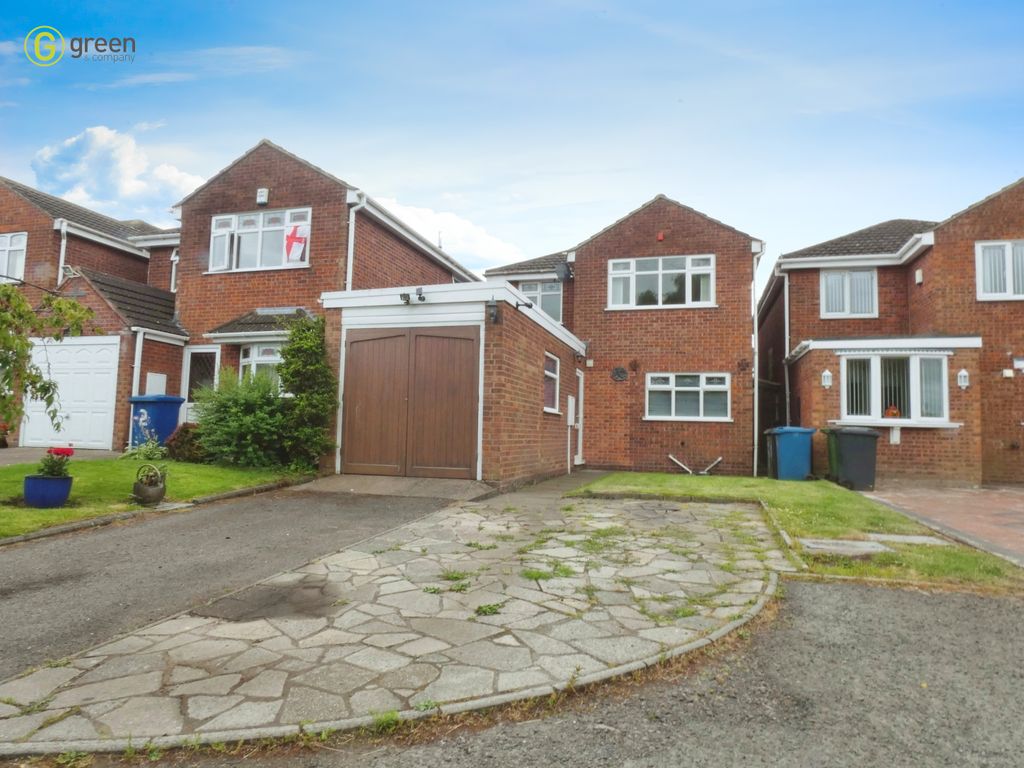 4 bed detached house for sale in Crestwood, Amington, Tamworth B77, £