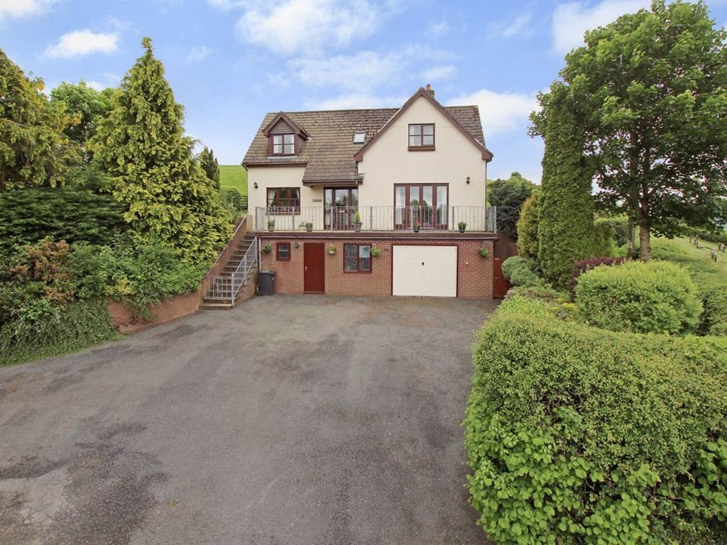 4 bed detached house for sale in Franksbridge, Llandrindod Wells LD1, £