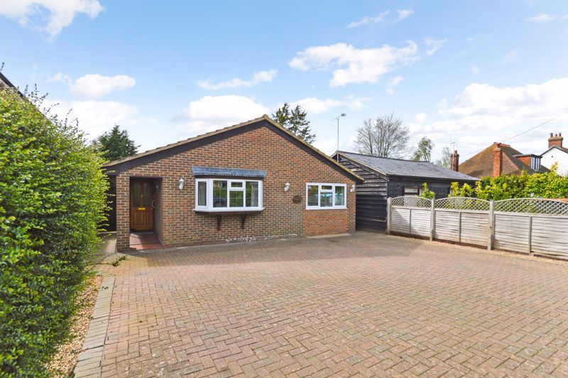 3 bed bungalow for sale in Wendover Road, Stoke Mandeville, Aylesbury
