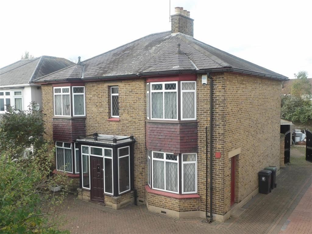 4 bed detached house for sale in Lambourne Road, Chigwell Row, Essex