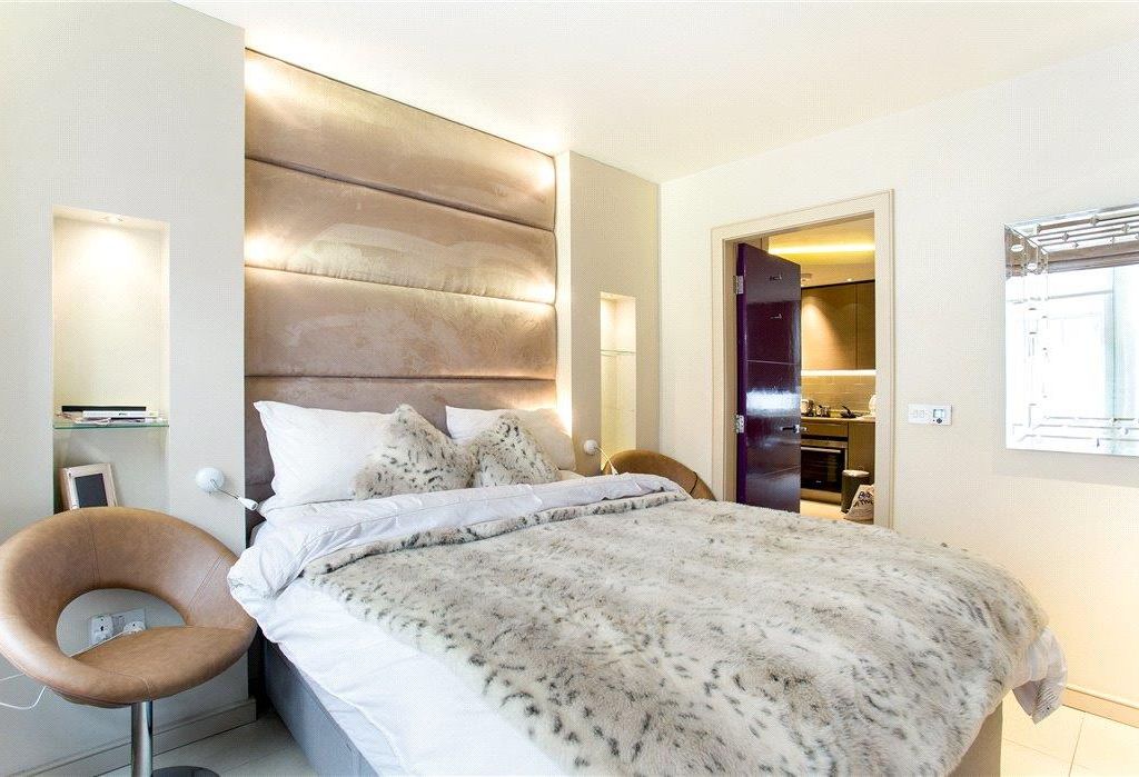 Garrick House, Carrington Street, Mayfair, London W1J  