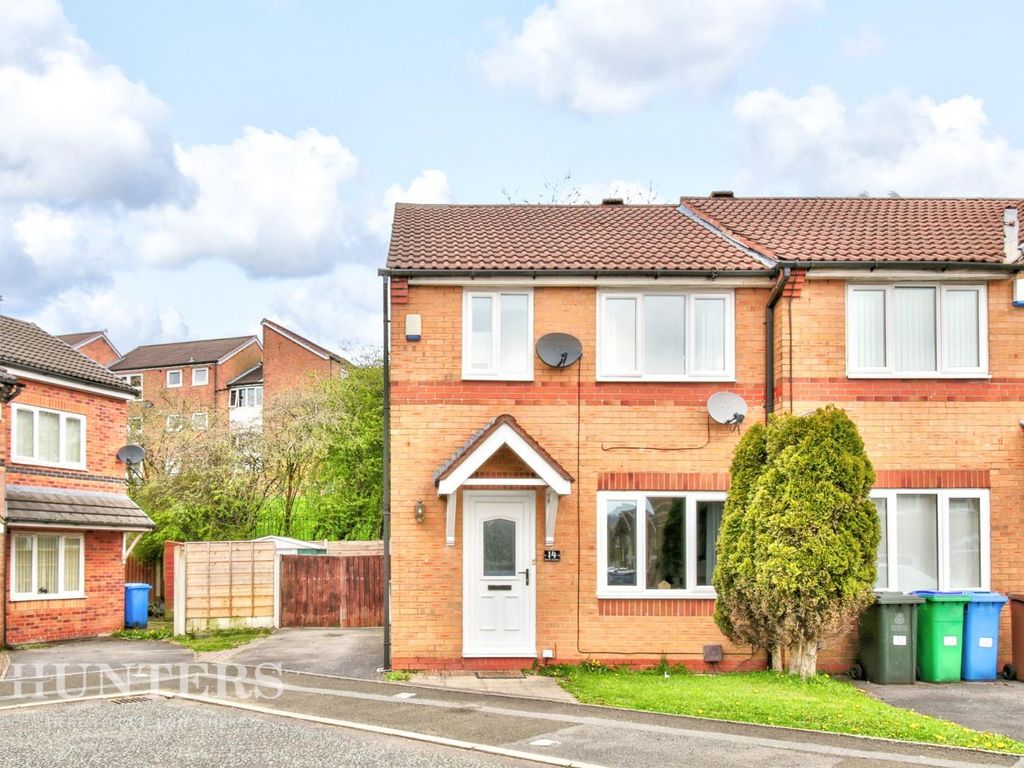 3 bed town house for sale in Wardle Gardens, Smallbridge OL12 Zoopla