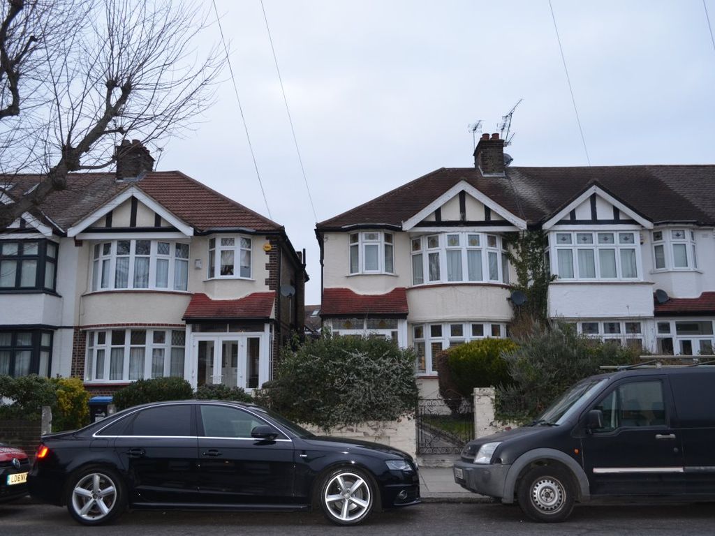 3 bed semidetached house to rent in Bury Street West, London N9 Zoopla