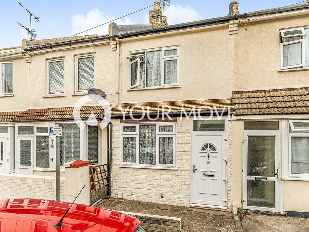 2 bed terraced house for sale in May Road, Gillingham, Kent ME7 Zoopla