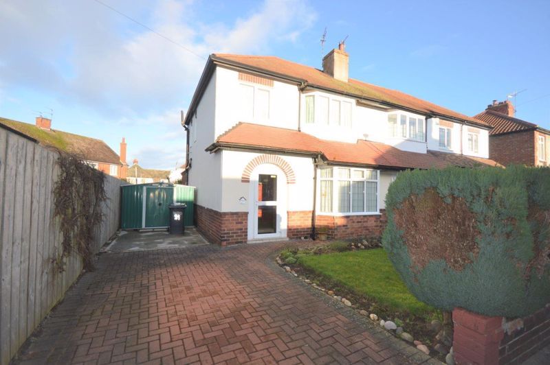 3 bed semidetached house for sale in Middlegate, Loansdean, Morpeth