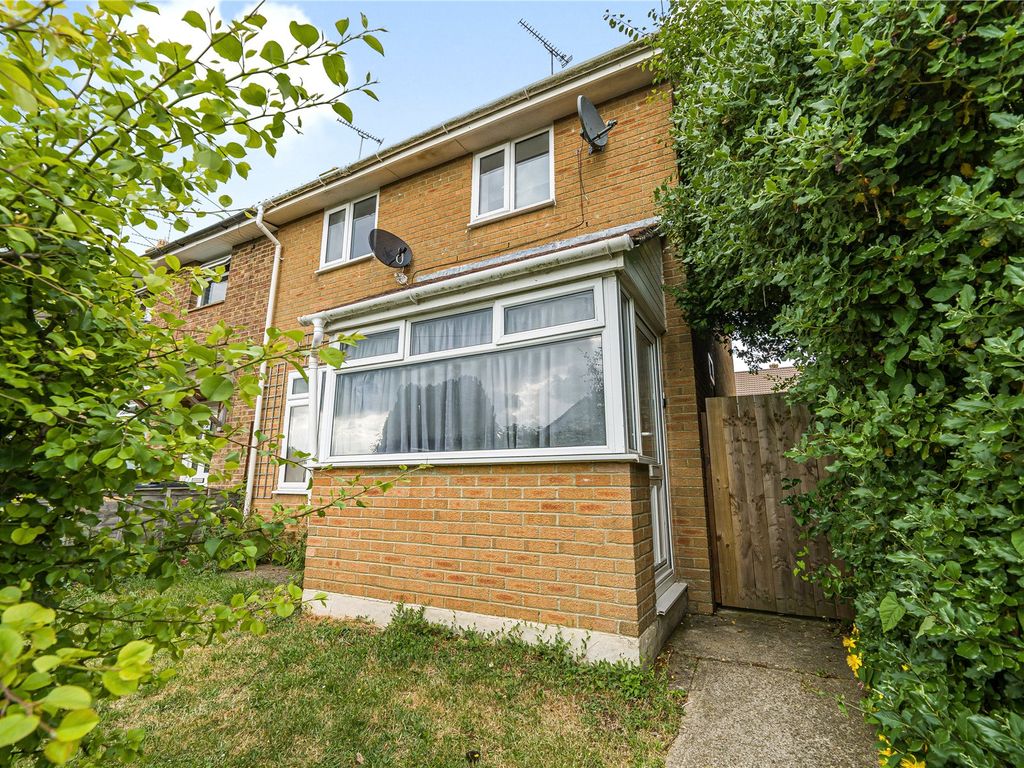 2 bed end terrace house for sale in Oaksey Road, Penhill, Swindon