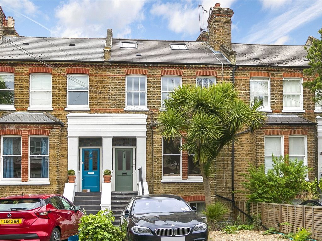 2 bed flat for sale in Queens Road, Twickenham TW1, £525,000 Zoopla