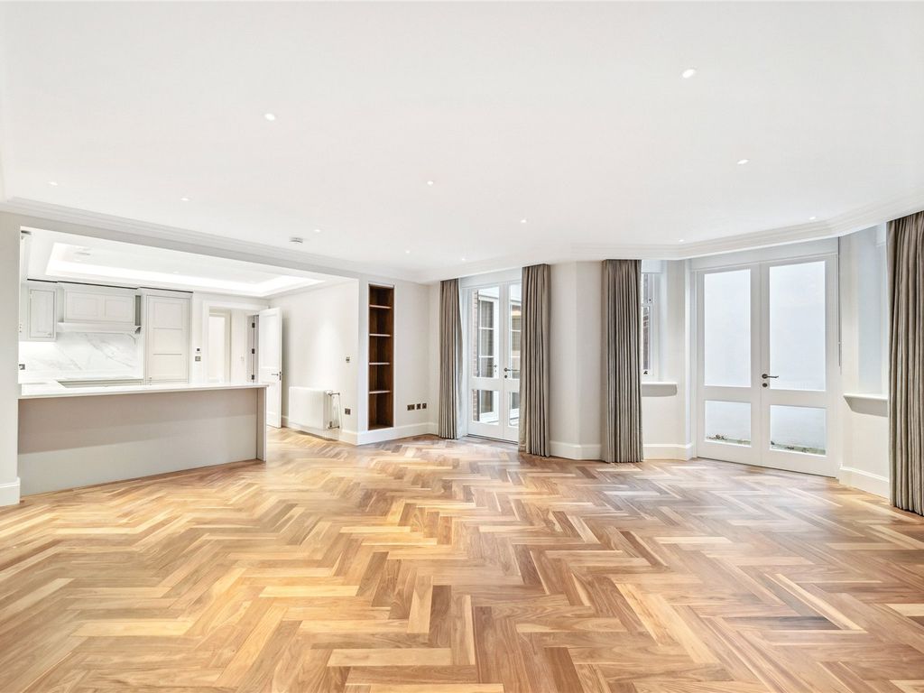 3 bed flat to rent in Sloane Gardens, Sloane Square SW1W, £6,045 pcm