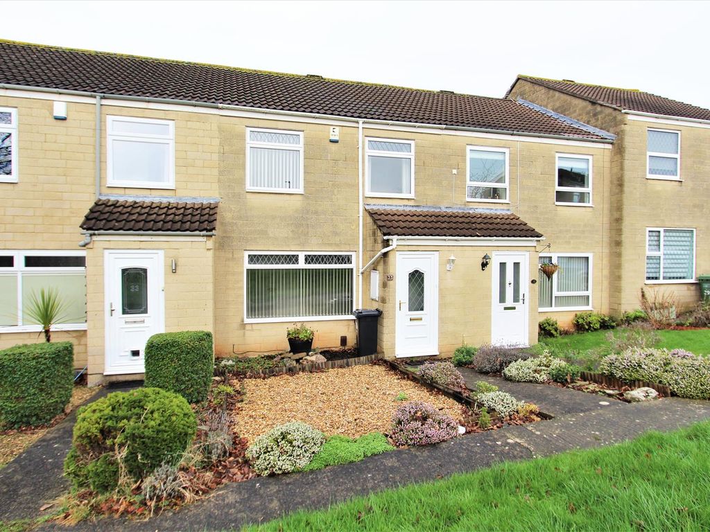 3 bed terraced house to rent in Pennine Road, Oldland Common, Bristol