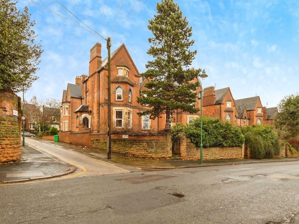 1-bed-flat-for-sale-in-all-saints-street-nottingham-ng7-130-000-zoopla