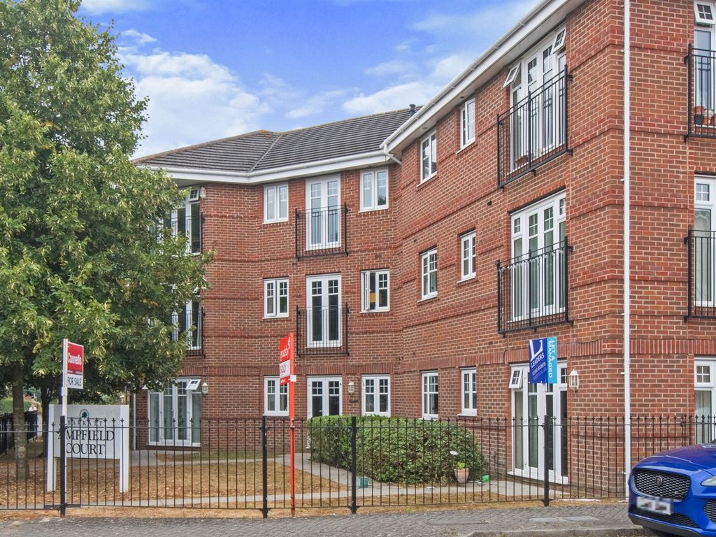 2 bed flat for sale in Stranding Street, Eastleigh SO50 Zoopla