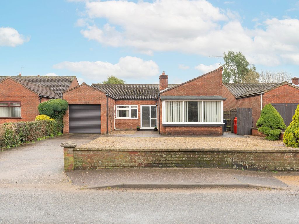 3 bed detached bungalow for sale in Church Street, Briston, Melton