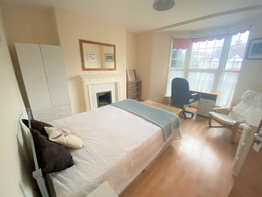 5 bed property to rent in Vivian Road, Sketty, Swansea SA2 Zoopla