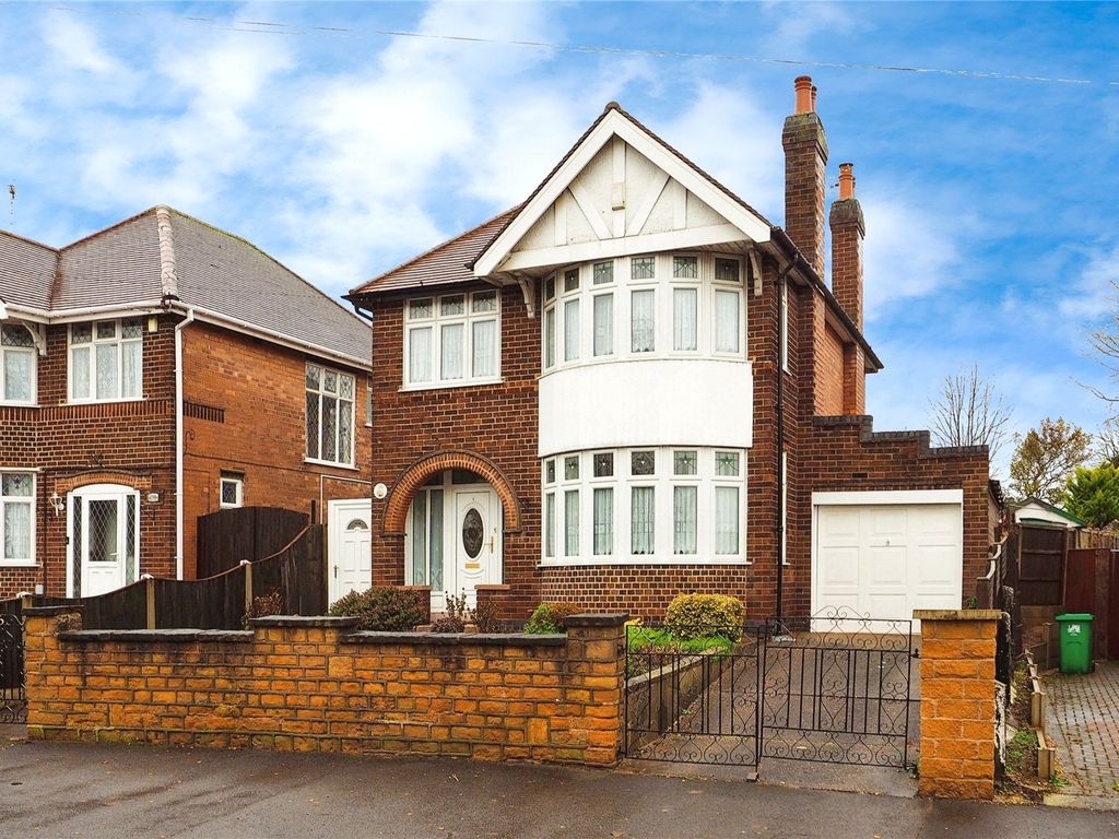 3 bed detached house for sale in Wollaton Road, Nottingham
