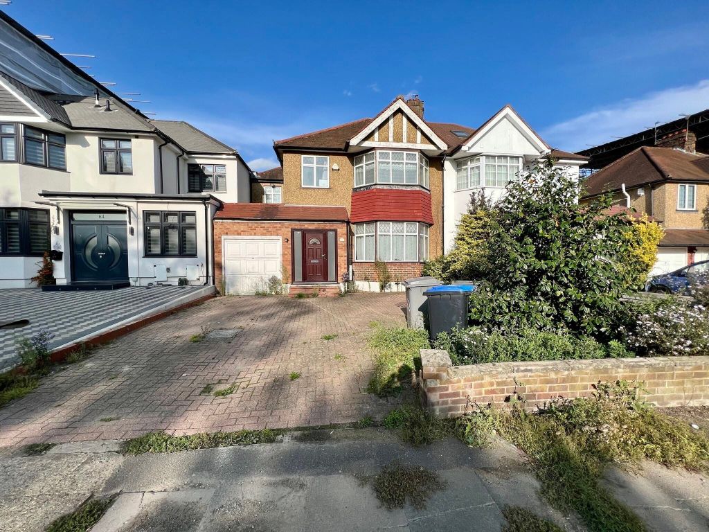 4 bed semidetached house for sale in Salmon Street, London NW9, £