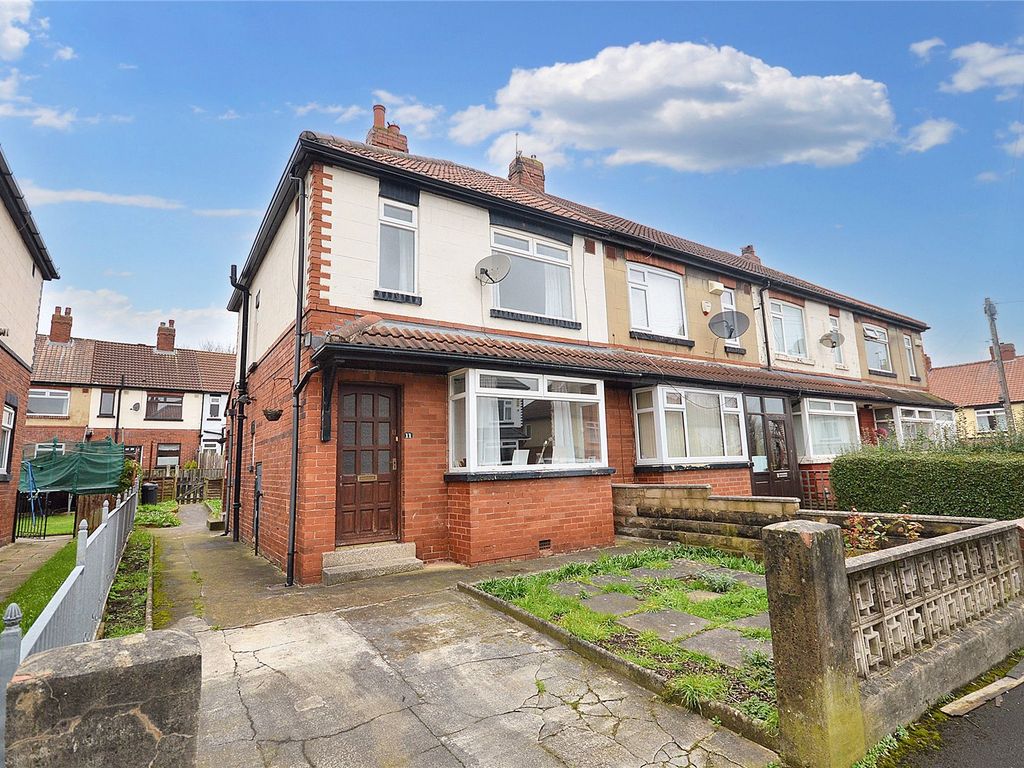 3 bed end terrace house for sale in Oldroyd Crescent, Leeds, West