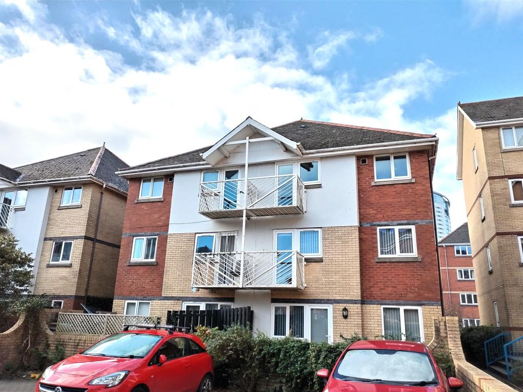 Studio for sale in Highmoor, Marina, Swansea SA1, £89,950 Zoopla