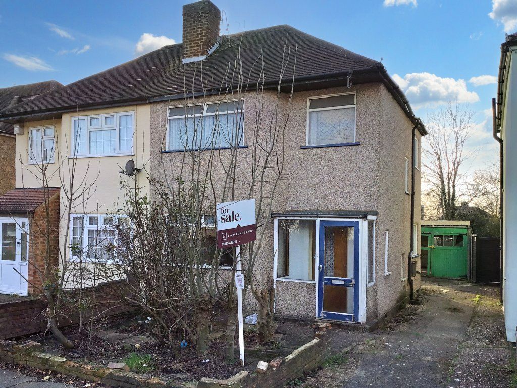 2 bed semidetached house for sale in Parkfield Crescent, Ruislip