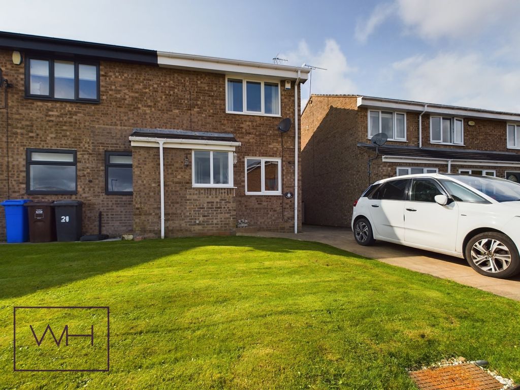 3 bed semidetached house for sale in Oakworth View, Halfway, Sheffield