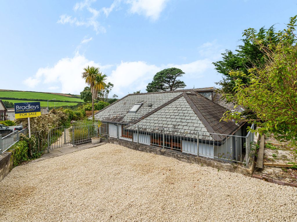 2 bed bungalow for sale in Mellanvrane Lane, Newquay, Cornwall TR7, £