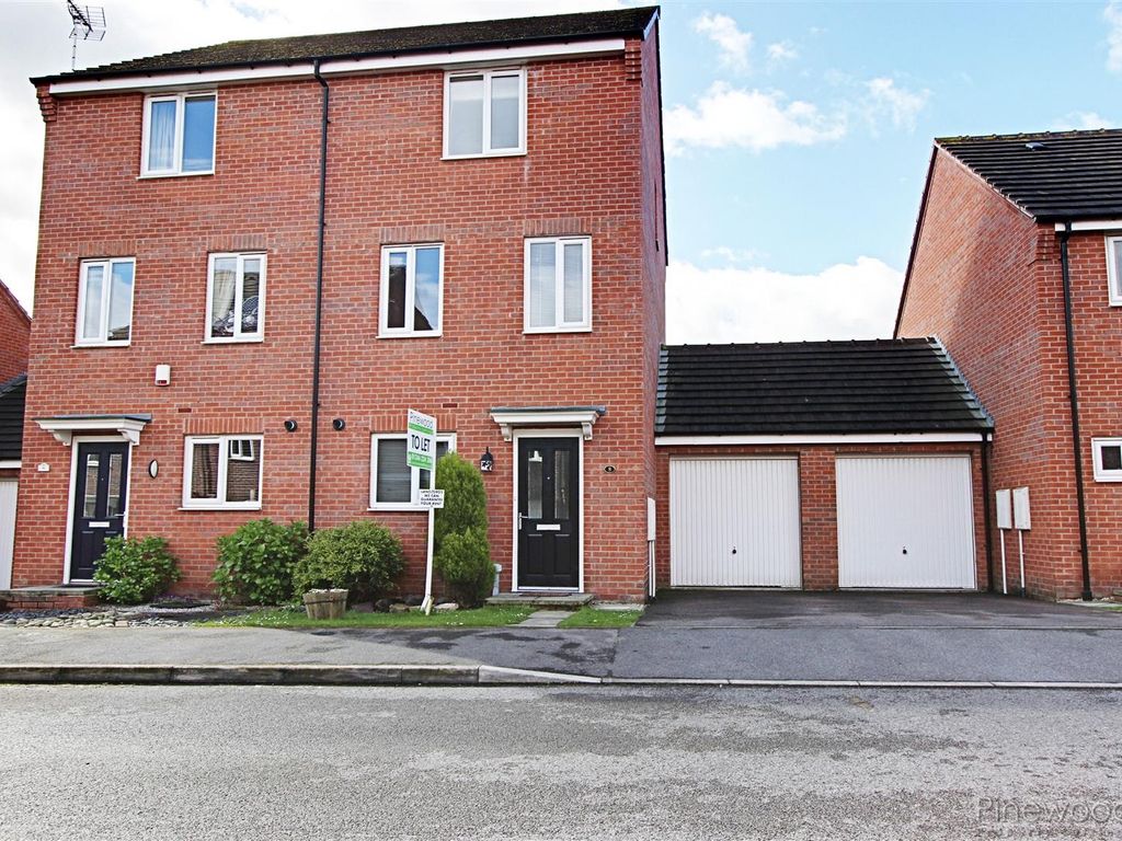 4 bed semidetached house to rent in Hetton Drive, Clay Cross