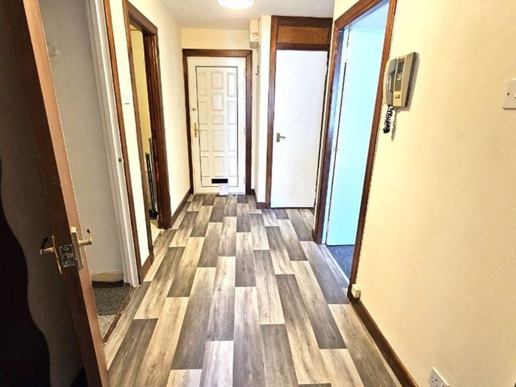 1 bed flat to rent in Seagate, Dundee DD1, £715 pcm Zoopla