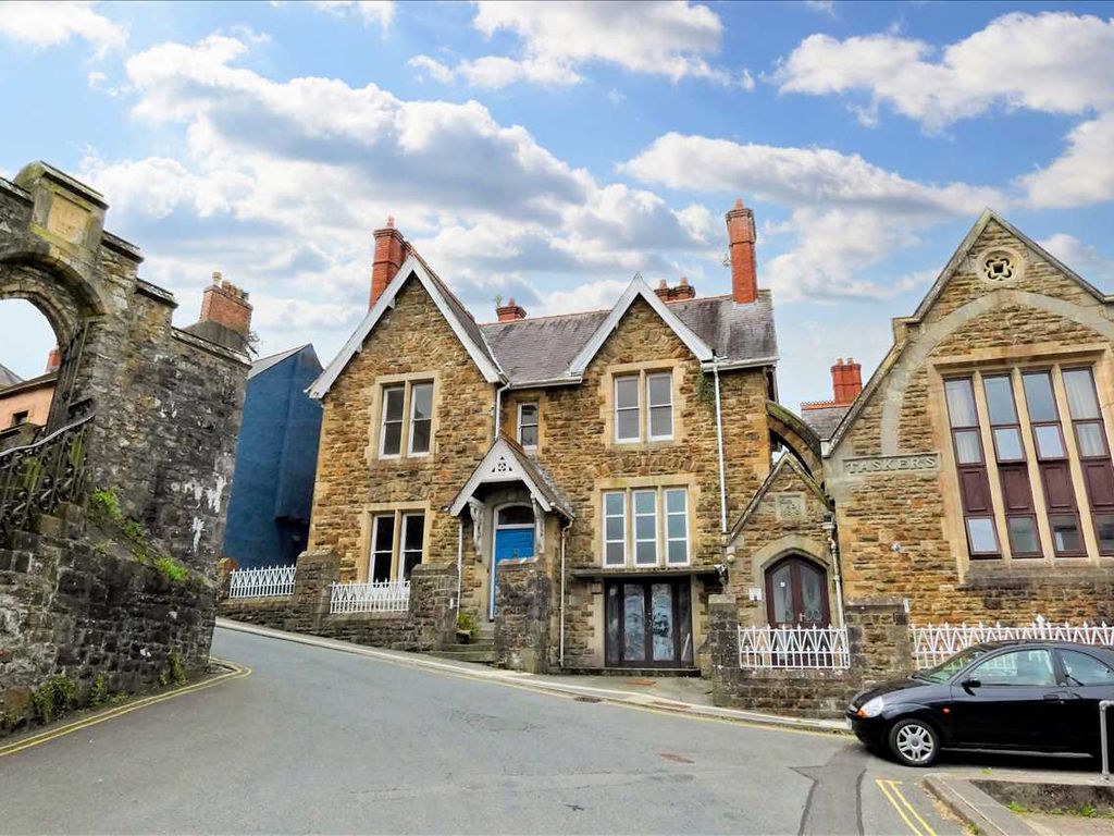 4 bed town house for sale in Taskers Old School House, Tower Hill