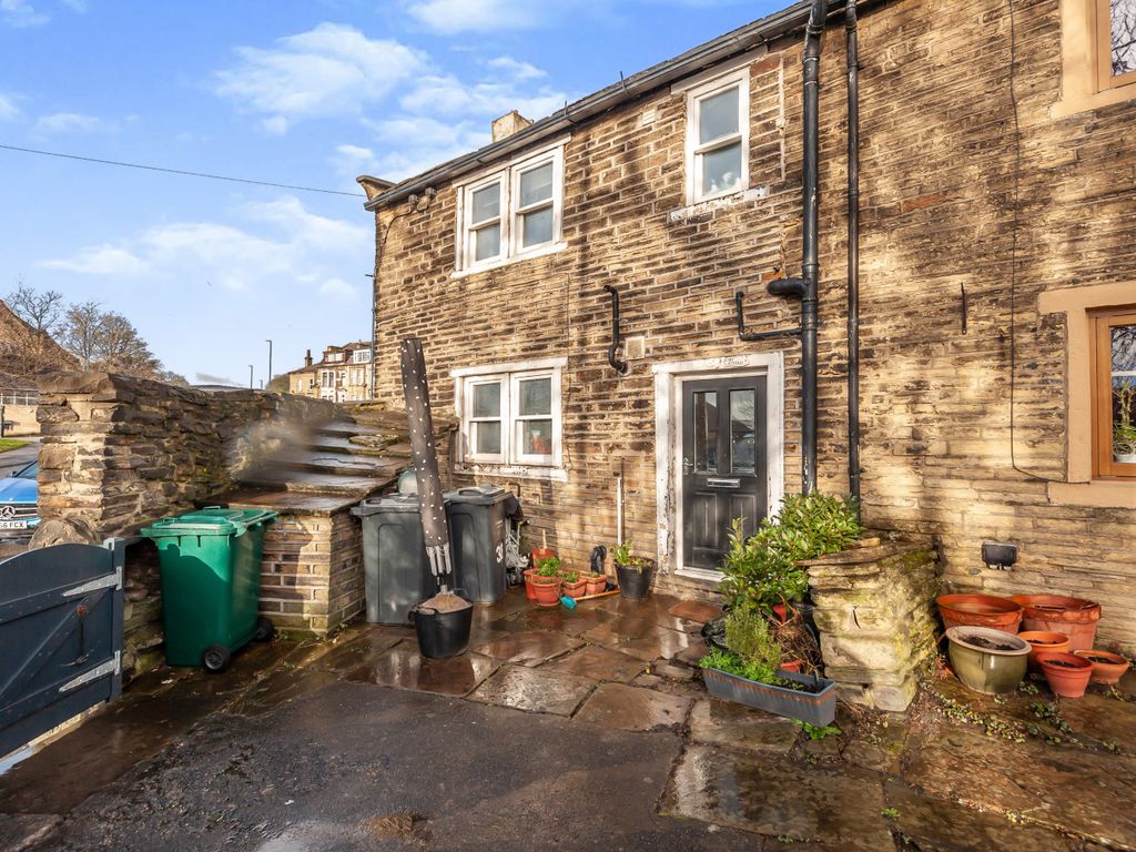 2 bed end terrace house for sale in Toller Lane, Bradford BD8, £98,000