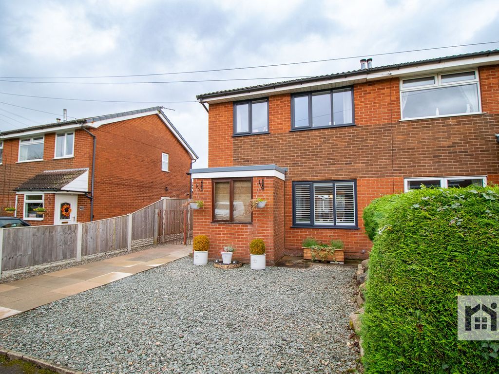 3 bed semidetached house for sale in Westfields, Croston PR26, £