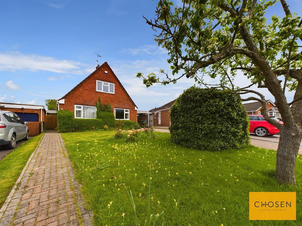 3 bed detached house for sale in Cavendish Avenue, Churchdown