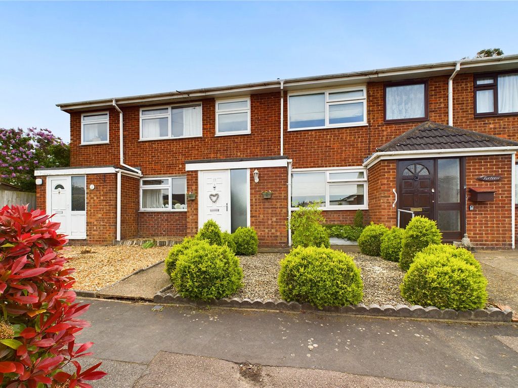 3 bed terraced house for sale in Rookery Place, Fenstanton, Huntingdon