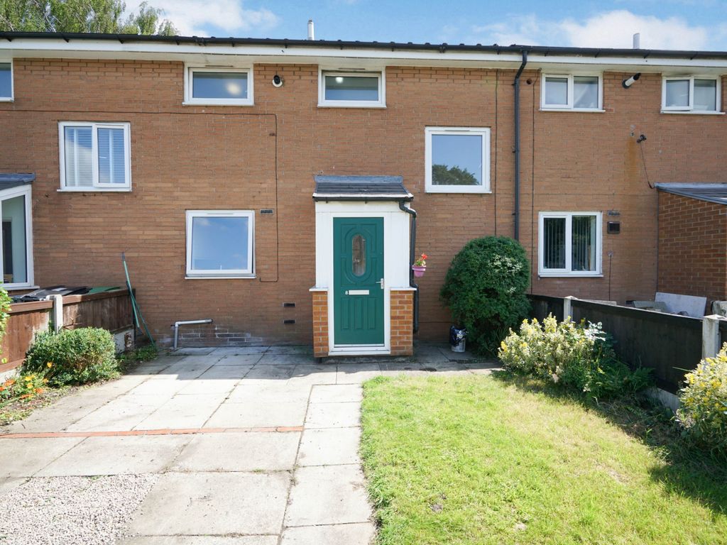 2 bed terraced house for sale in Kempton Avenue, Sale M33, £250,000