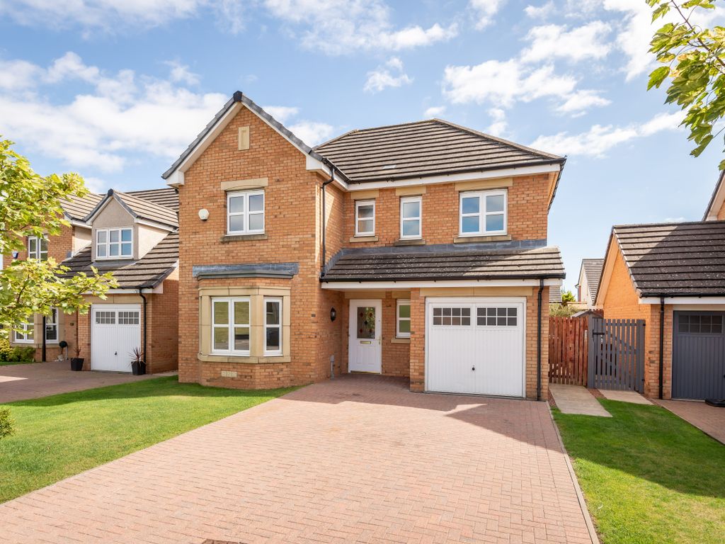 4 bed detached house for sale in Tarmachan Road, Dunfermline KY11 Zoopla