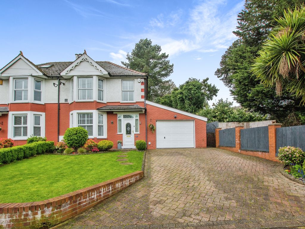 3 bed semidetached house for sale in Maesderwen Road, Pontypool NP4