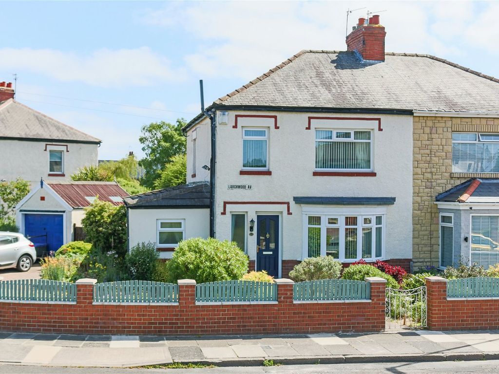 3 bed semidetached house for sale in Larchwood Avenue, Walkerville NE6