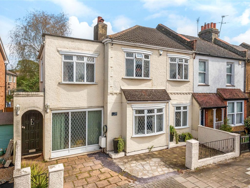 3 bed end terrace house for sale in Bickley Crescent, Bickley, Kent BR1