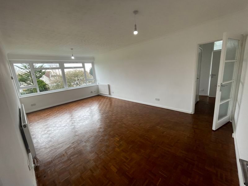2 bed flat to rent in Selvage Lane, London NW7, £1,825 pcm Zoopla