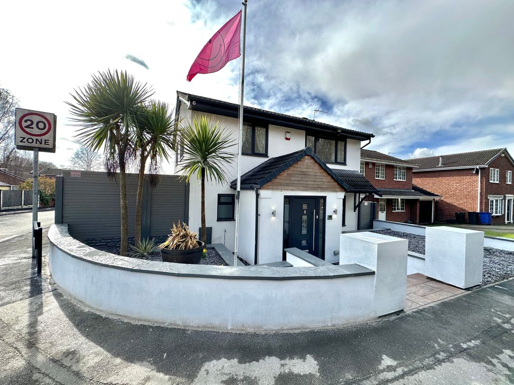 3 bed detached house for sale in Brecks Lane, Kirk Sandall, Doncaster