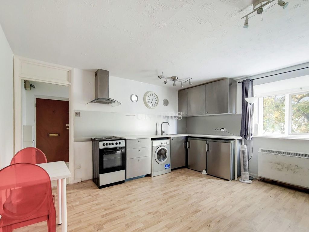 Granville Square London SE15